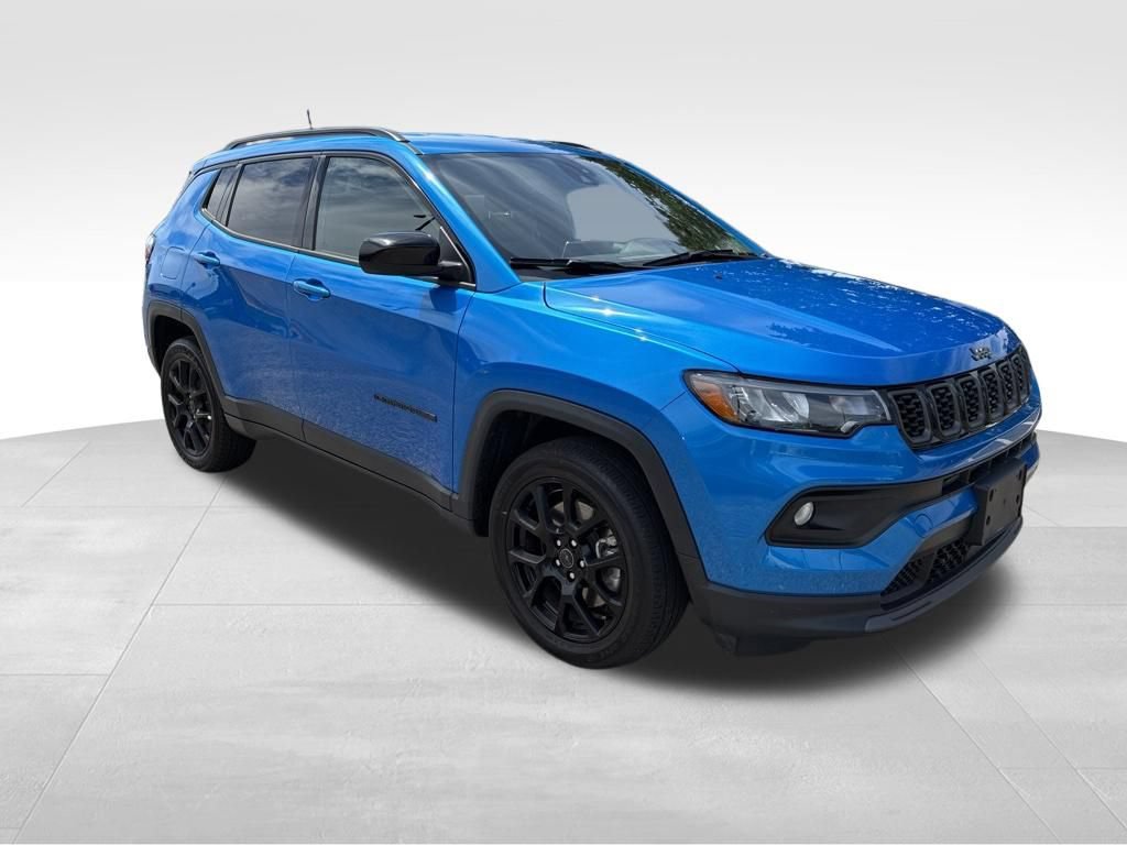 Used 2025 Jeep Compass Latitude w/ Convenience Group AWD/4WD image 8