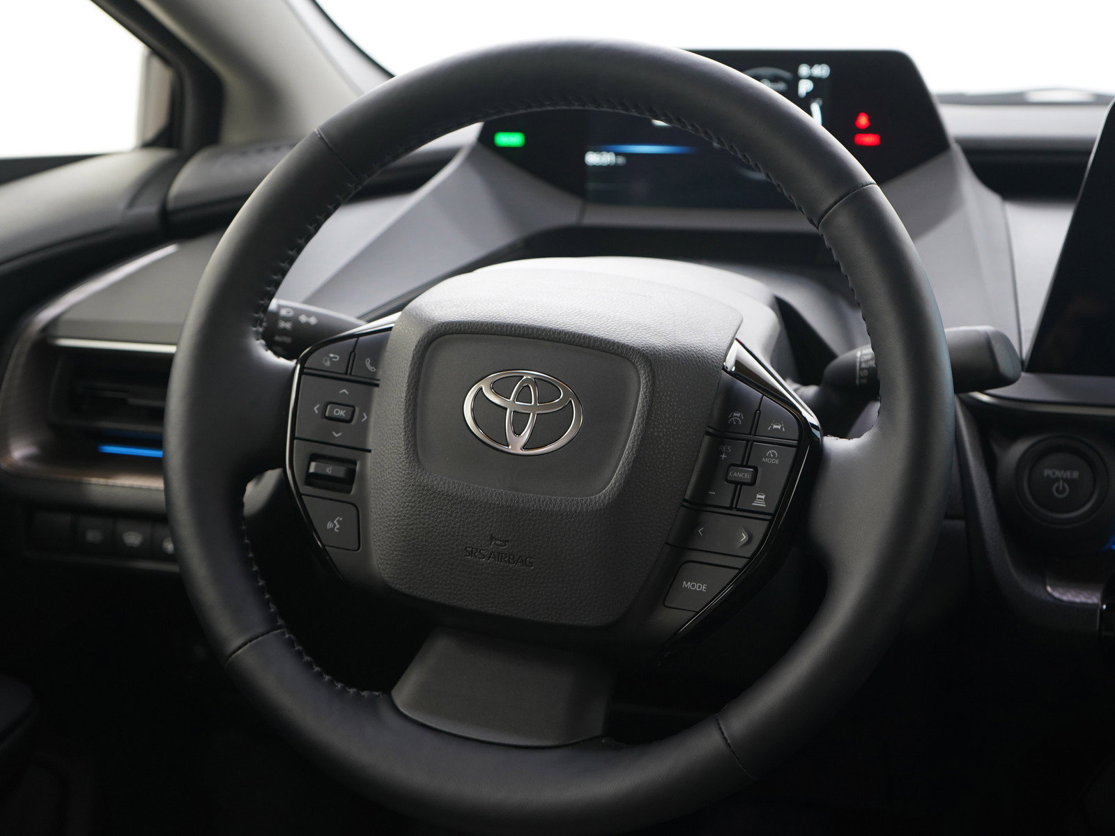 Used 2025 Toyota Prius Limited image 18