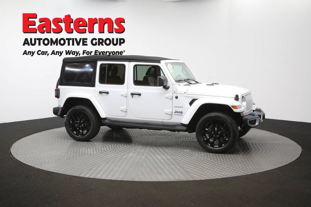 Used 2022 Jeep Wrangler Unlimited Sahara w/ Cold Weather Group AWD/4WD image 48
