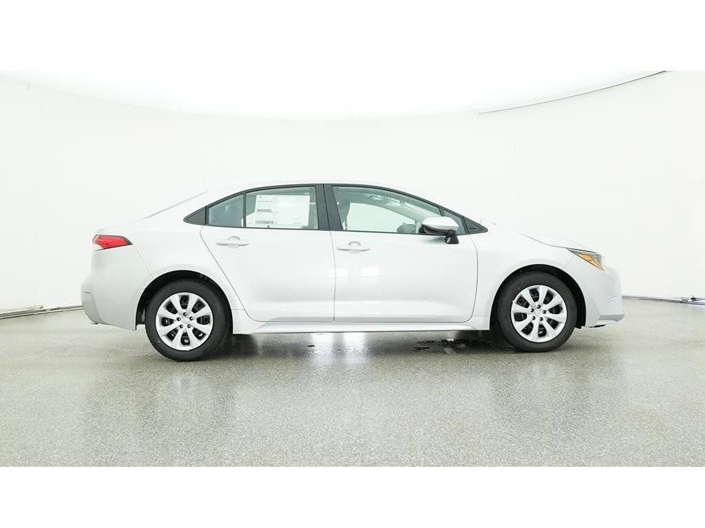 Used 2024 Toyota Corolla LE FWD image 32