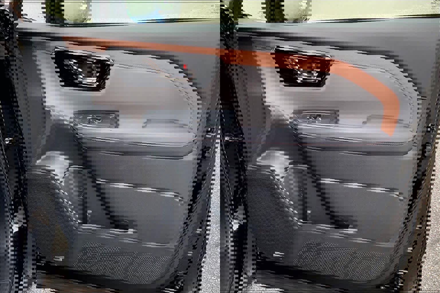 Used 2025 Subaru Forester Sport w/ Popular Package #1 image 23