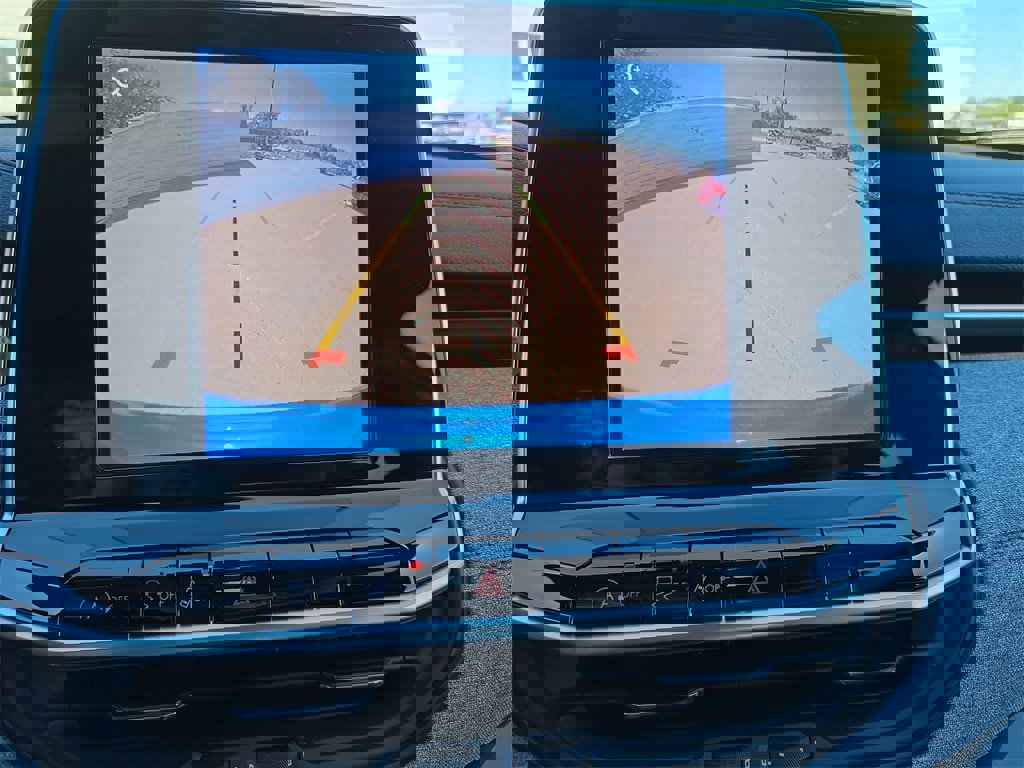 Used 2025 Jeep Compass Latitude image 21