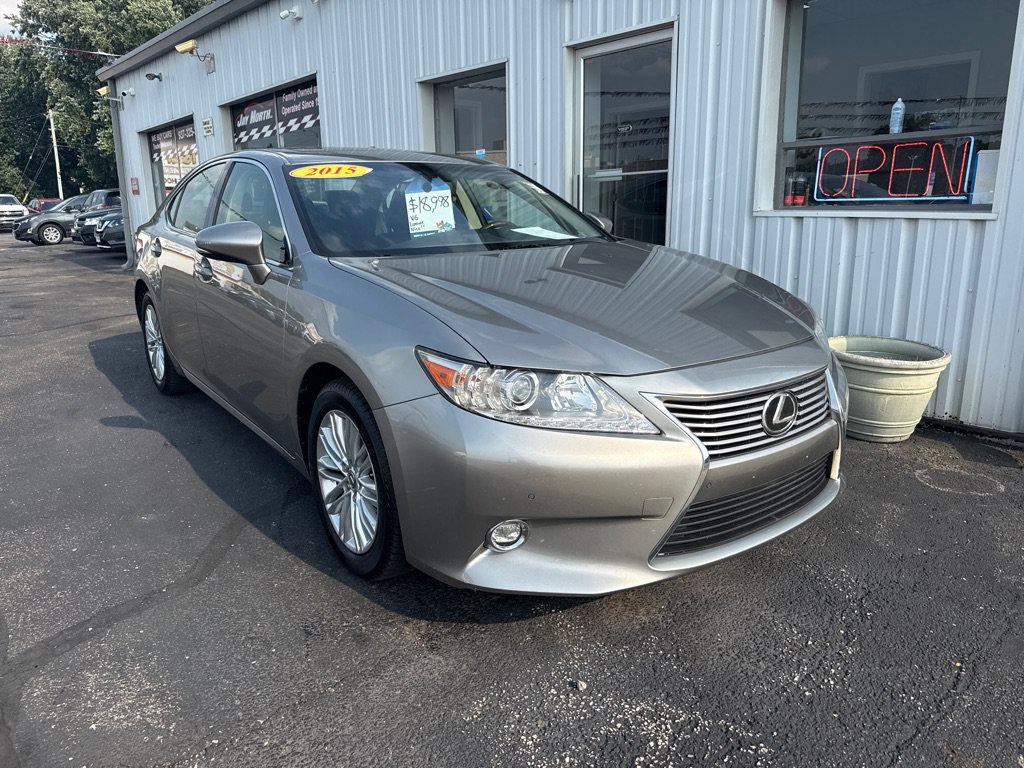 Used 2015 Lexus ES 350 w/ Luxury Package