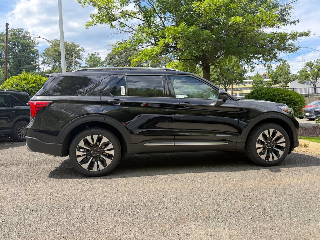 New 2026 Ford Explorer Platinum w/ LUX Leather Package AWD/4WD image 2