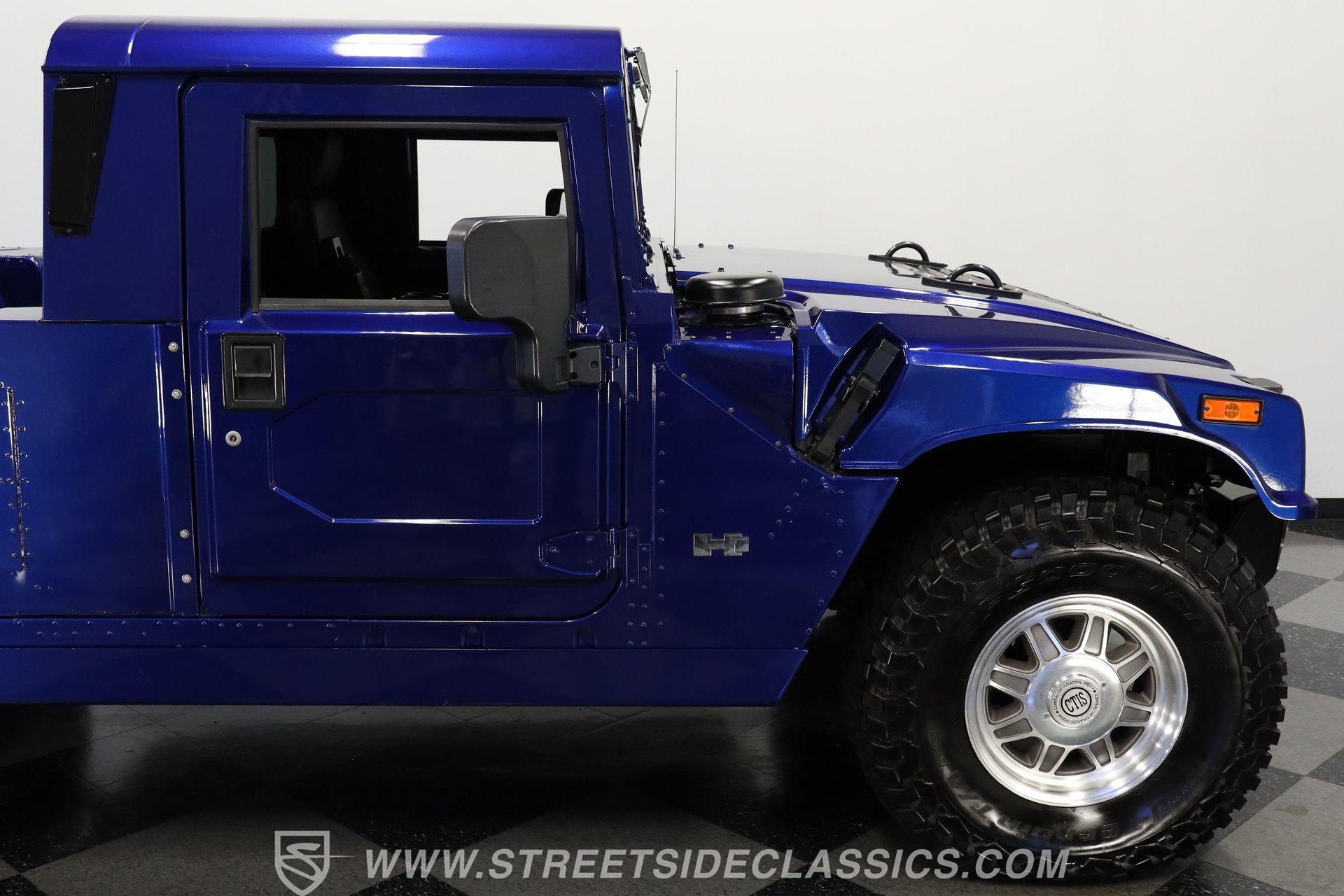 Used 2003 HUMMER H1 2-Door Hard Top image 28