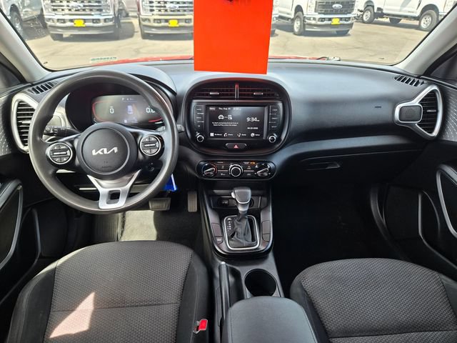 Used 2024 Kia Soul LX FWD image 8
