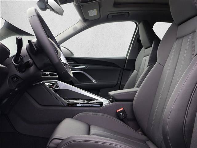 New 2025 Audi Q5 Premium Plus w/ Premium Plus AWD/4WD image 4