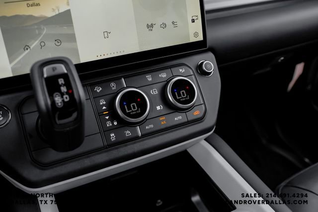 New 2026 Land Rover Defender 130 X-Dynamic SE AWD/4WD image 27