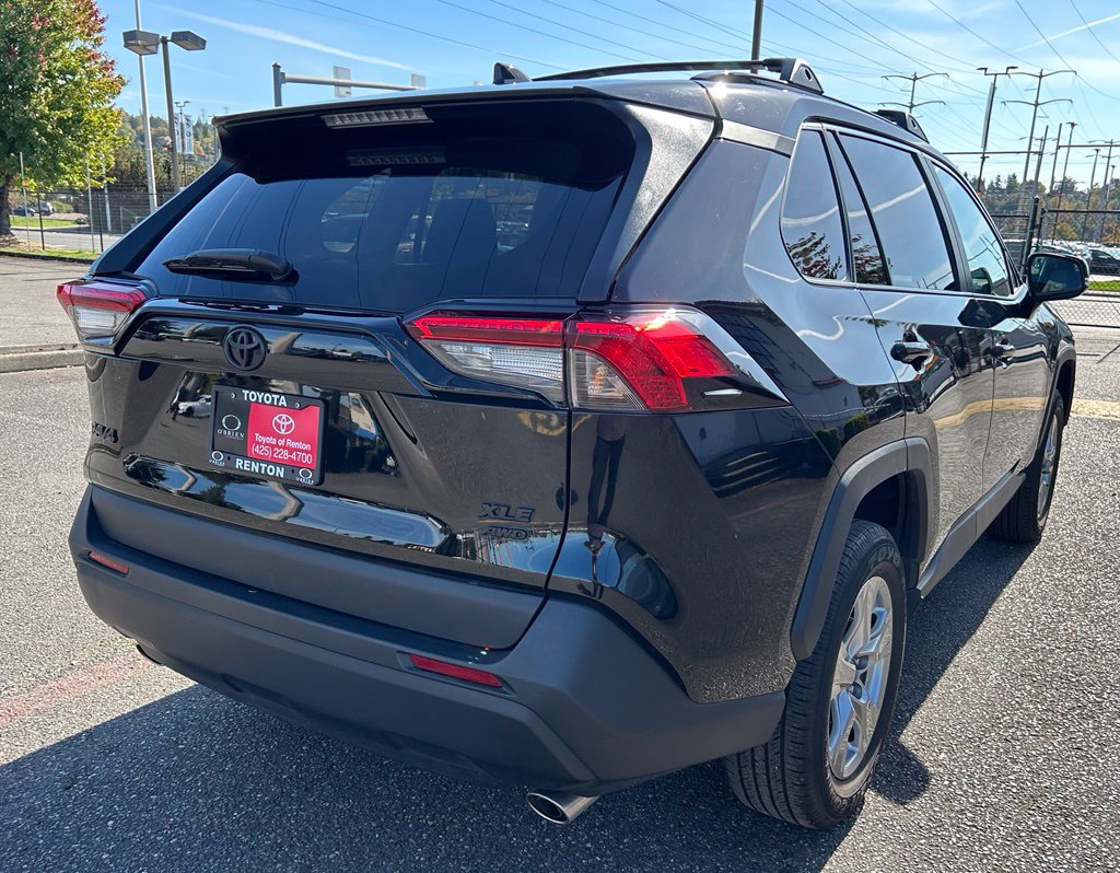 Certified 2023 Toyota RAV4 XLE w/ XLE Grade Weather Package AWD/4WD image 5