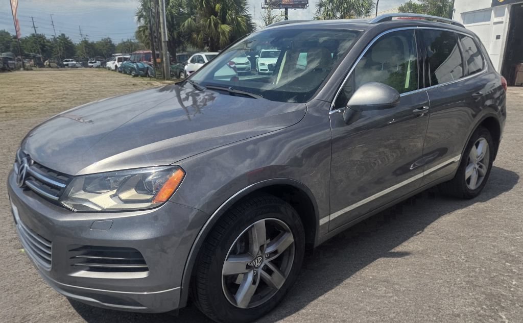 Used 2013 Volkswagen Touareg VR6 AWD/4WD image 1