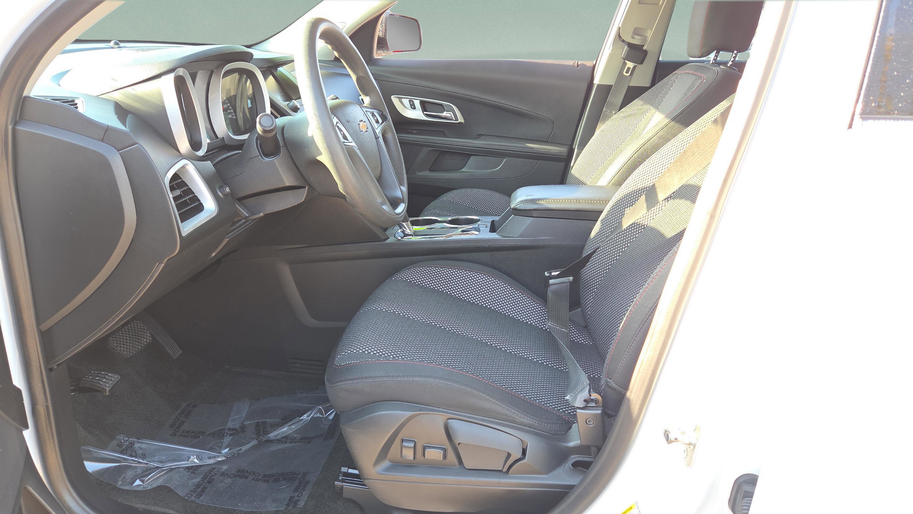 Used 2017 Chevrolet Equinox LS image 9