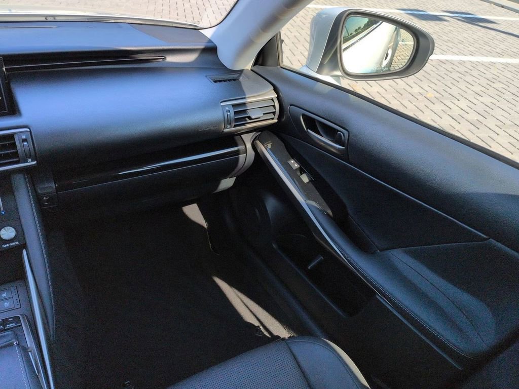 Used 2017 Lexus IS 200t w/ Navigation System Package RWD image 18