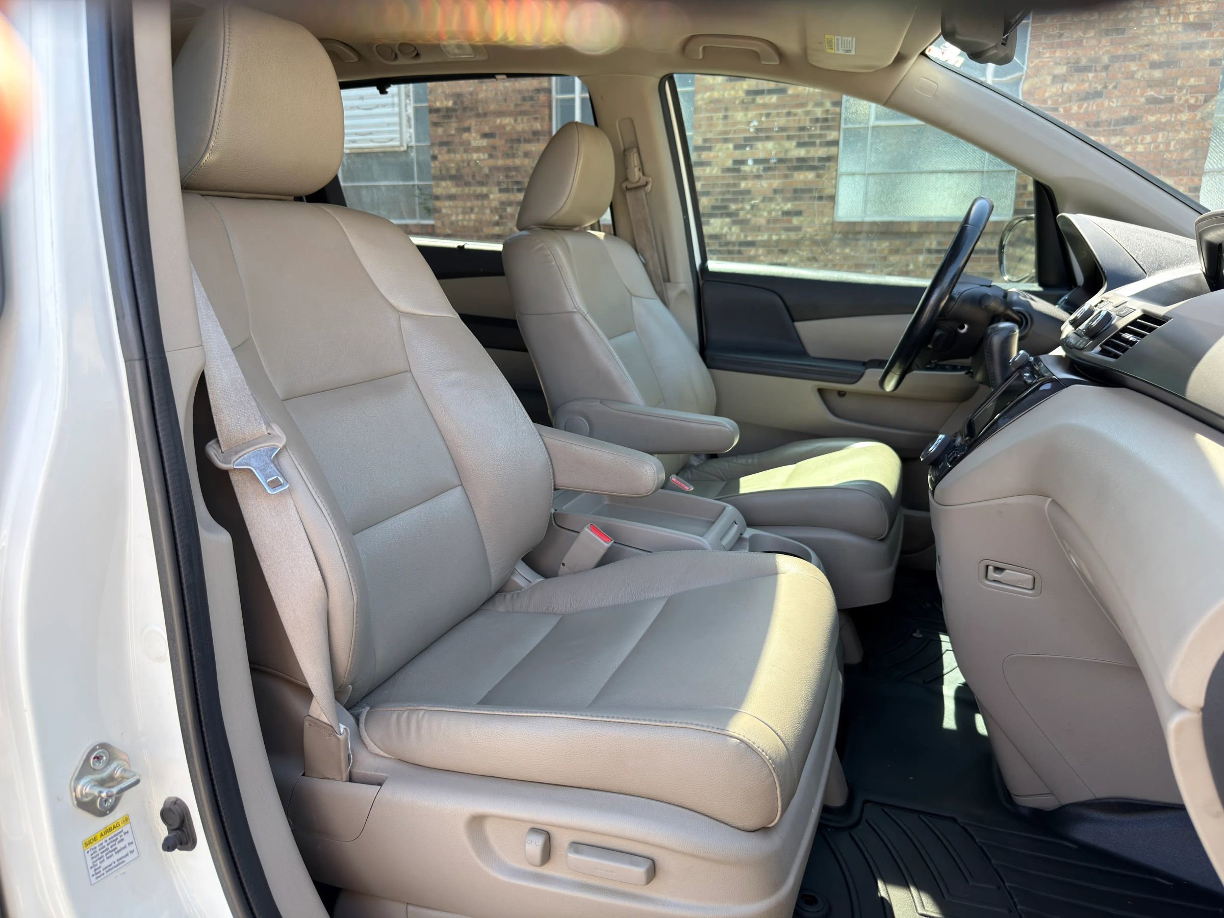Used 2015 Honda Odyssey Touring image 23