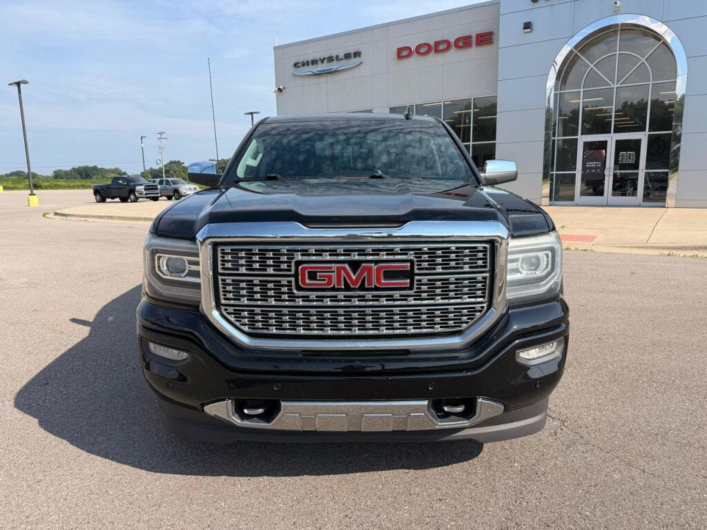Used 2016 GMC Sierra 1500 Denali w/ Denali Ultimate Package AWD/4WD image 8