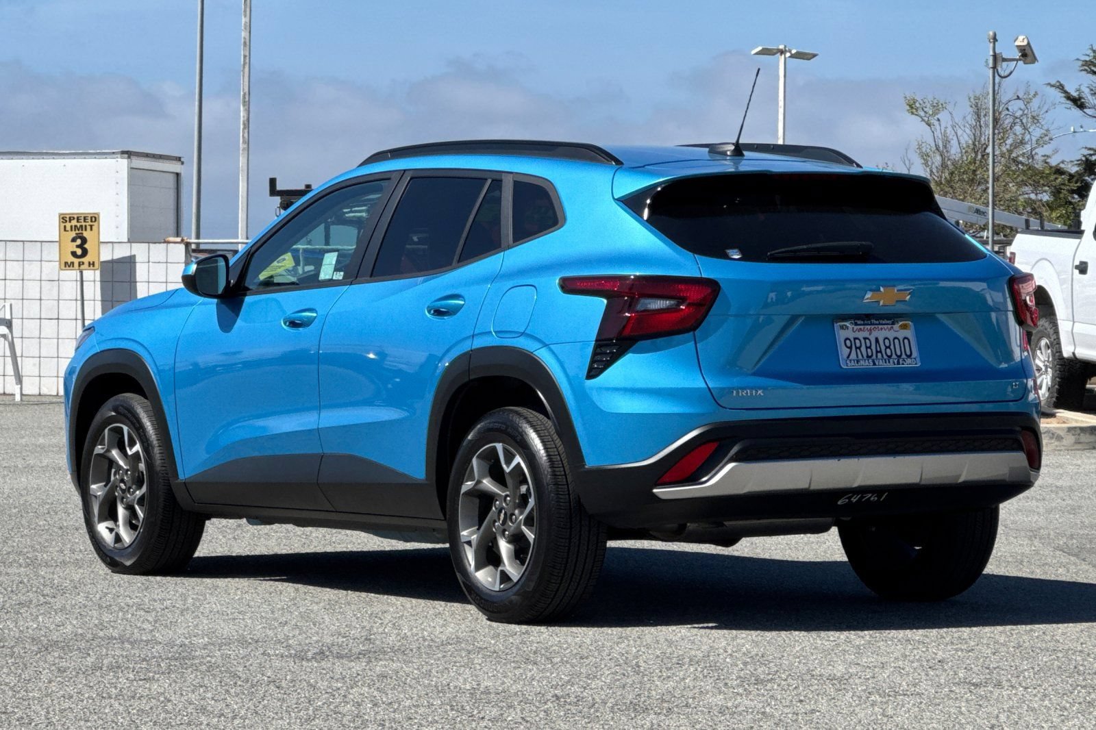 Used 2025 Chevrolet Trax LT FWD image 6