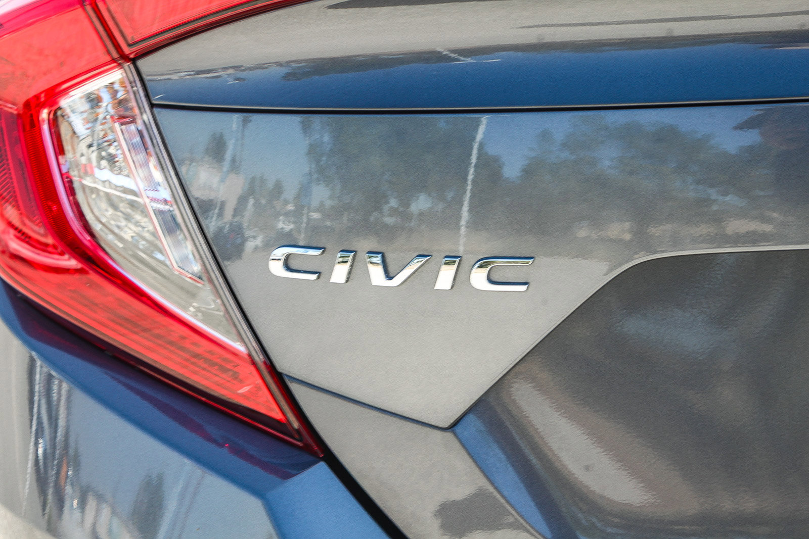Used 2017 Honda Civic Touring image 11