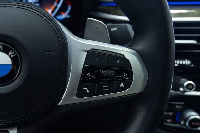 Used 2023 BMW 540i xDrive w/ M Sport Package image 16