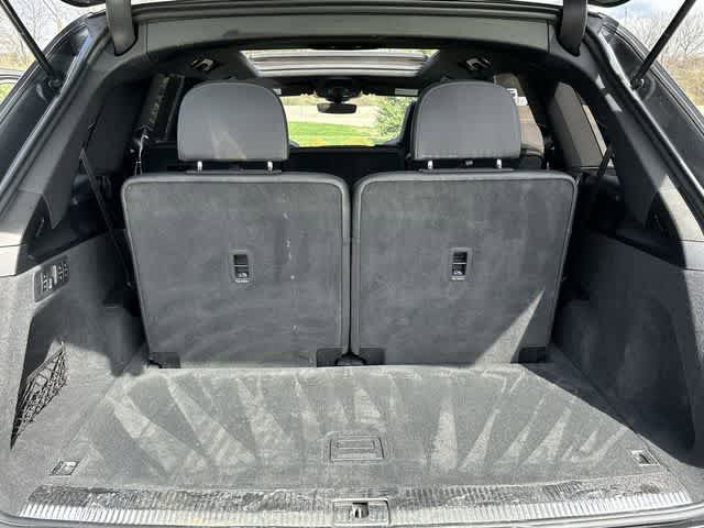 Used 2021 Audi SQ7 Prestige AWD/4WD image 28