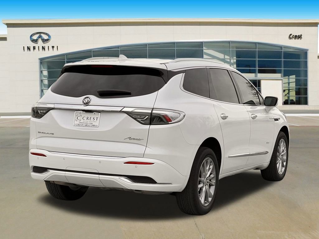Used 2023 Buick Enclave Avenir image 4