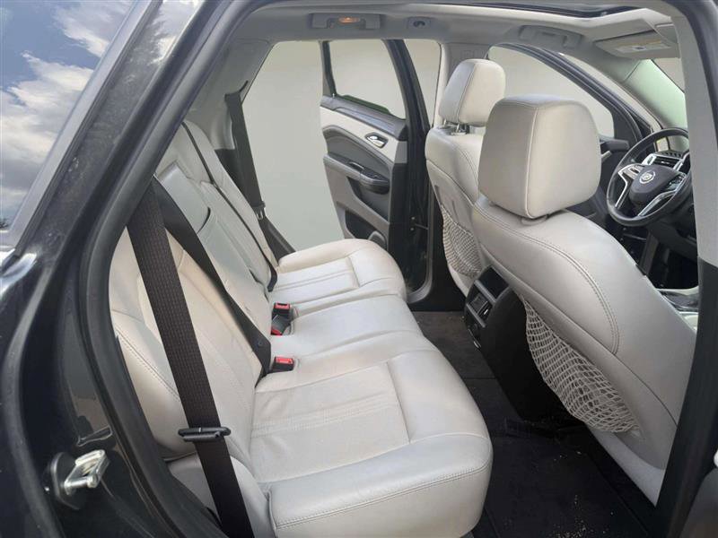 Used 2015 Cadillac SRX Luxury image 18