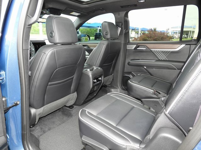 Used 2025 GMC Acadia Denali w/ Super Cruise Package image 53