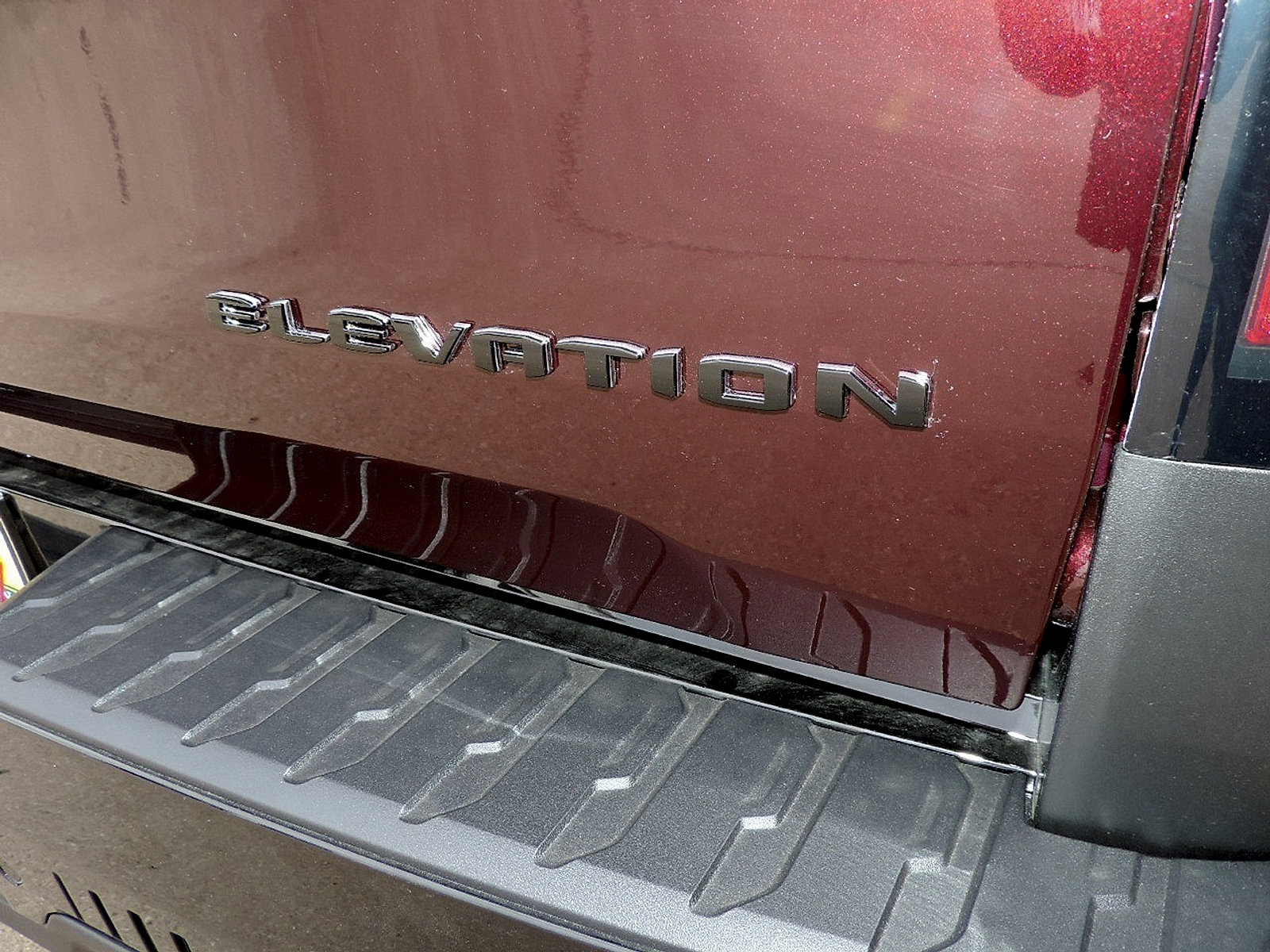 New 2026 GMC Sierra EV Elevation w/ LPO, Elevation Dark Package AWD/4WD image 17