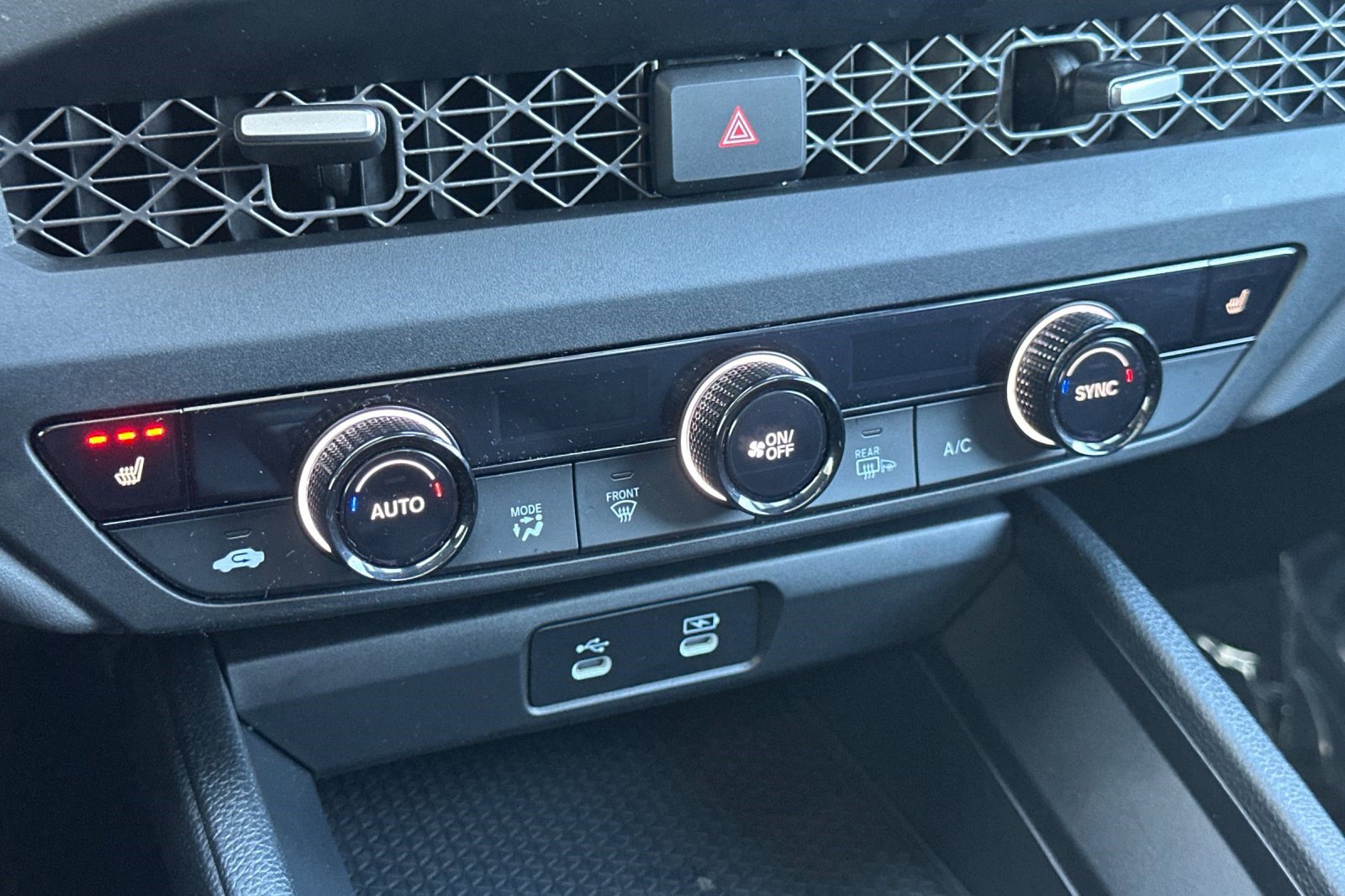 Used 2025 Honda Accord SE image 18