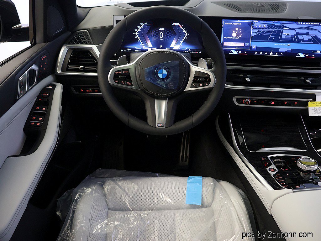 New 2027 BMW X7 xDrive40i w/ Executive Package AWD/4WD image 16
