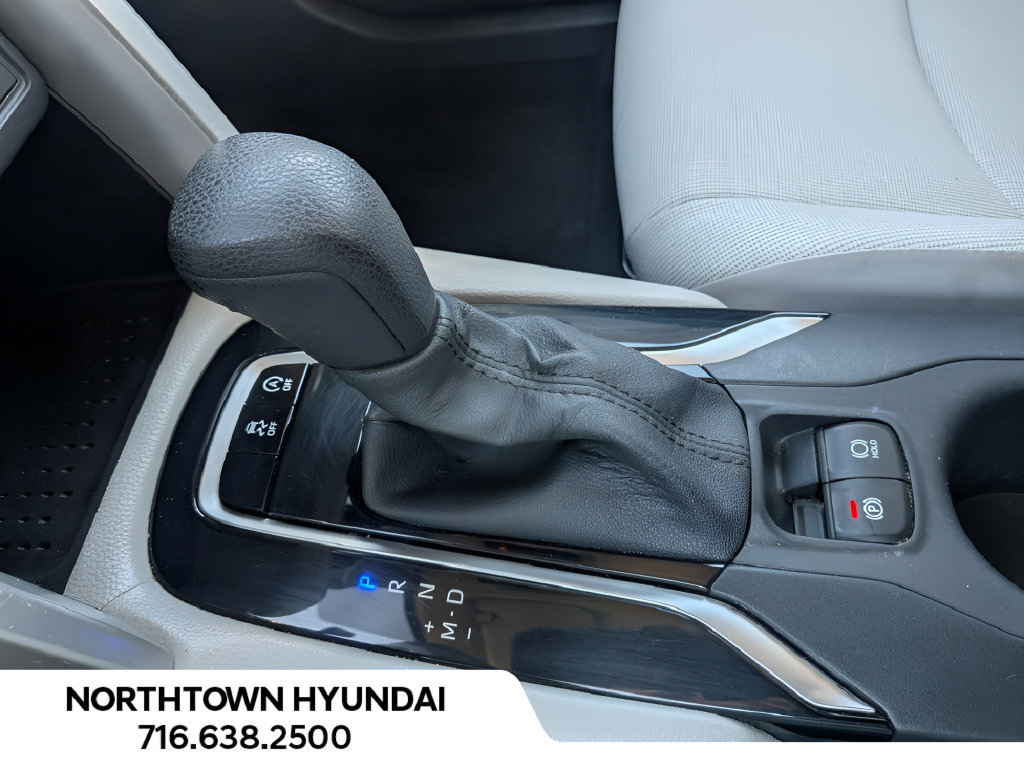 Used 2024 Toyota Corolla Cross L AWD/4WD image 14