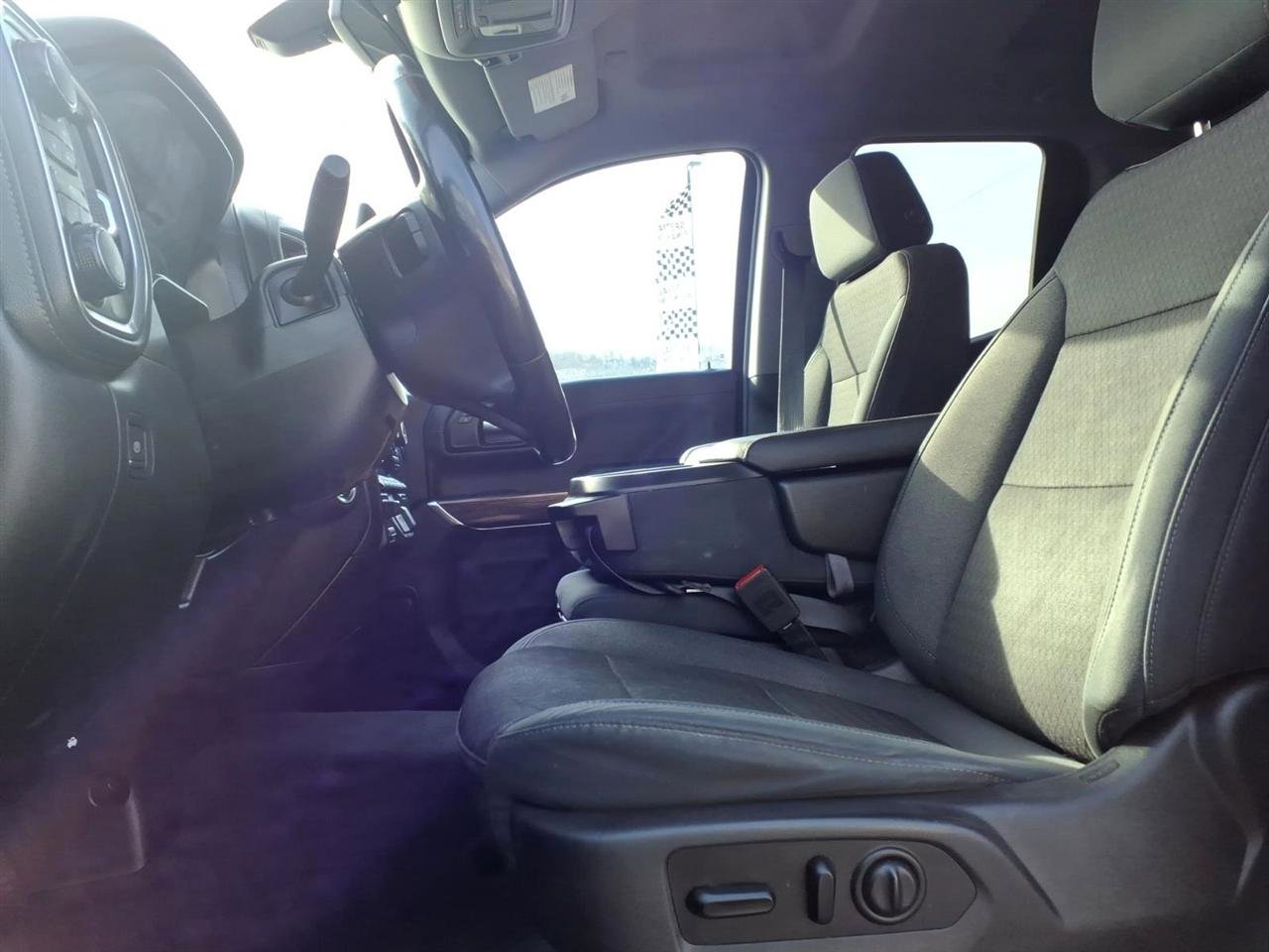 Used 2019 Chevrolet Silverado 1500 LT w/ All-Star Edition image 5