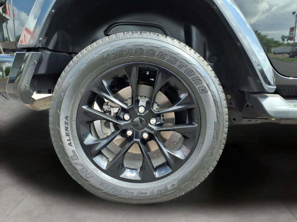 Used 2021 Jeep Wrangler Unlimited Sahara image 21