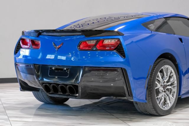 Used 2014 Chevrolet Corvette Stingray Coupe w/ 3LT Preferred Equipment Group RWD image 11