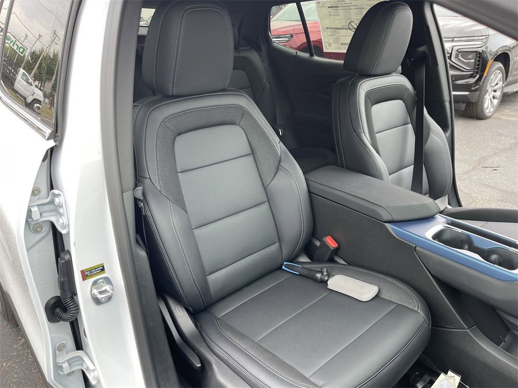 New 2026 Chevrolet Equinox EV LT image 24