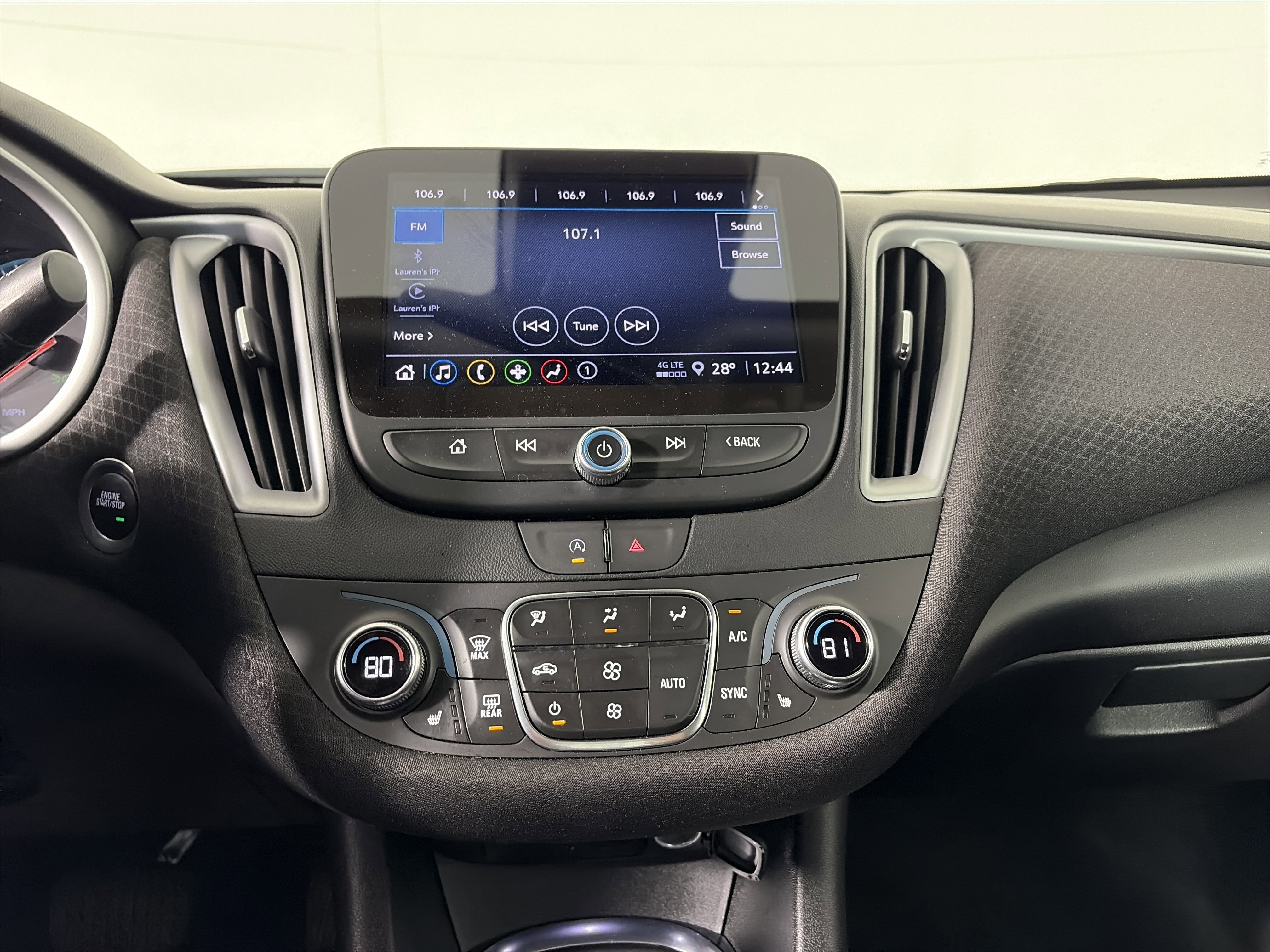 Used 2024 Chevrolet Malibu LT image 22