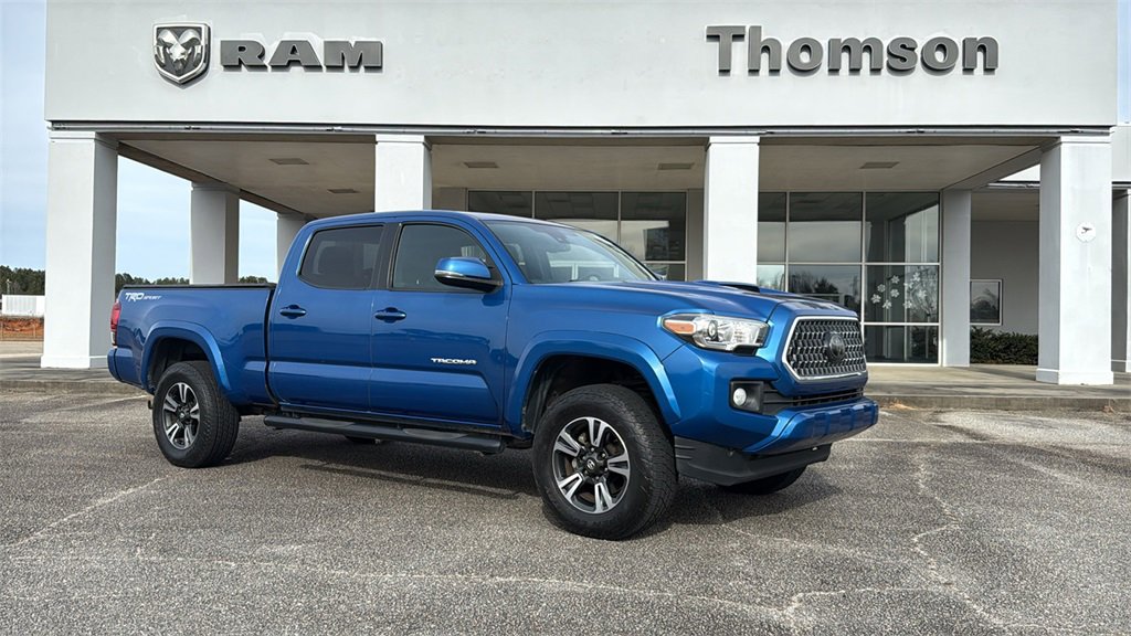 Used 2018 Toyota Tacoma TRD Sport image 2