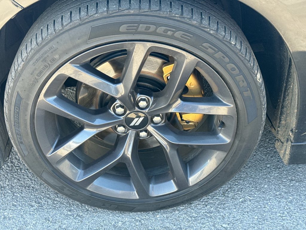 Used 2019 Dodge Charger R/T w/ Plus Group RWD image 2