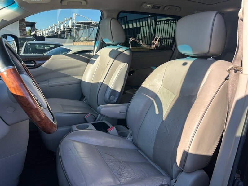 Used 2012 Nissan Quest LE image 40