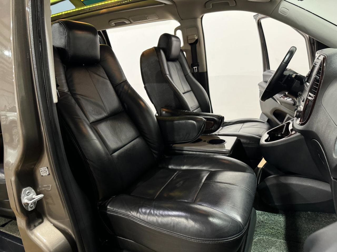 Used 2016 Mercedes-Benz Metris Passenger image 11