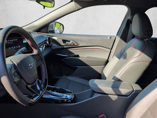 Used 2025 Chevrolet Trax RS w/ Driver Confidence Package FWD image 10