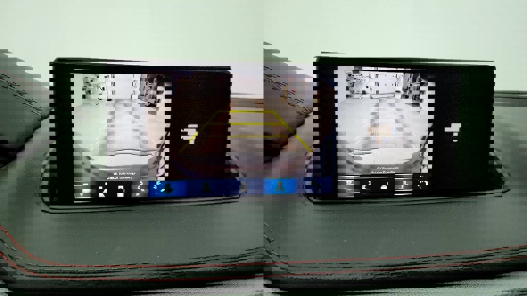 Used 2023 Acura MDX A-Spec image 19