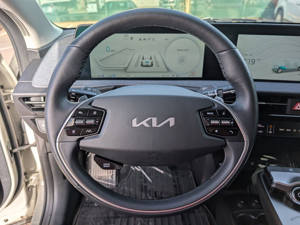 Certified 2024 Kia EV6 Light image 22