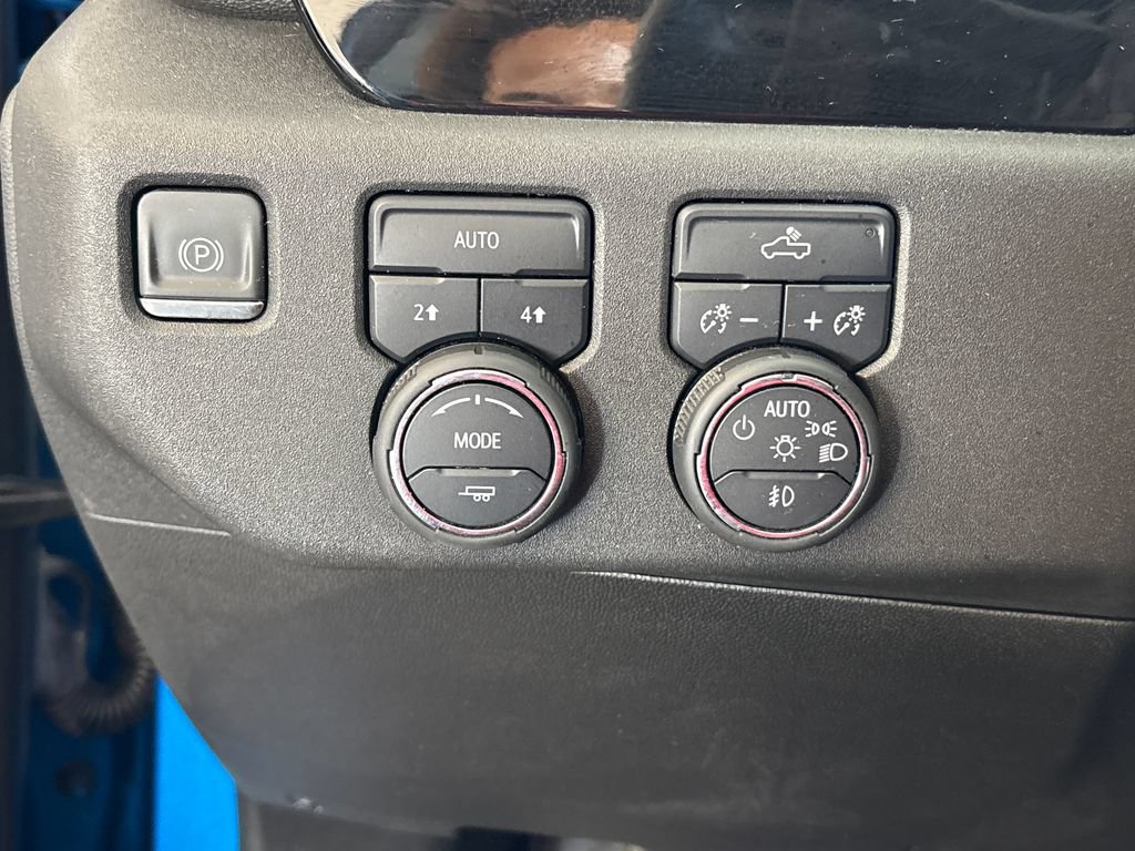 Used 2023 Chevrolet Silverado 1500 RST AWD/4WD image 44