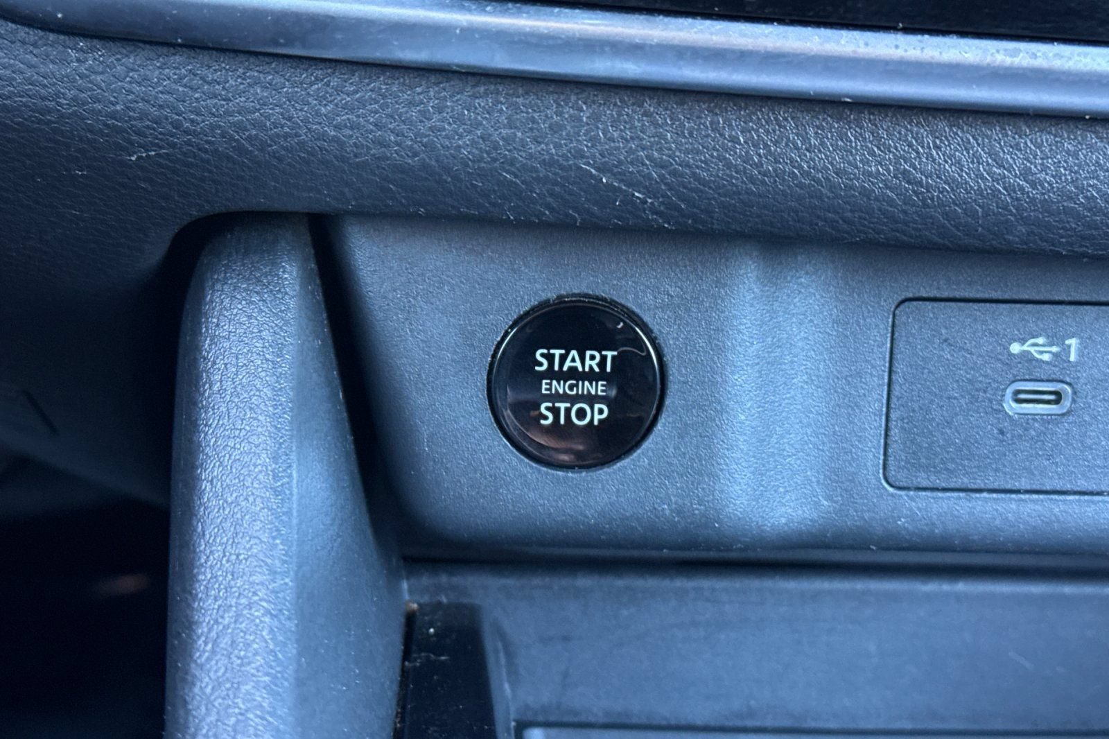 Certified 2024 Nissan Rogue S AWD/4WD image 29