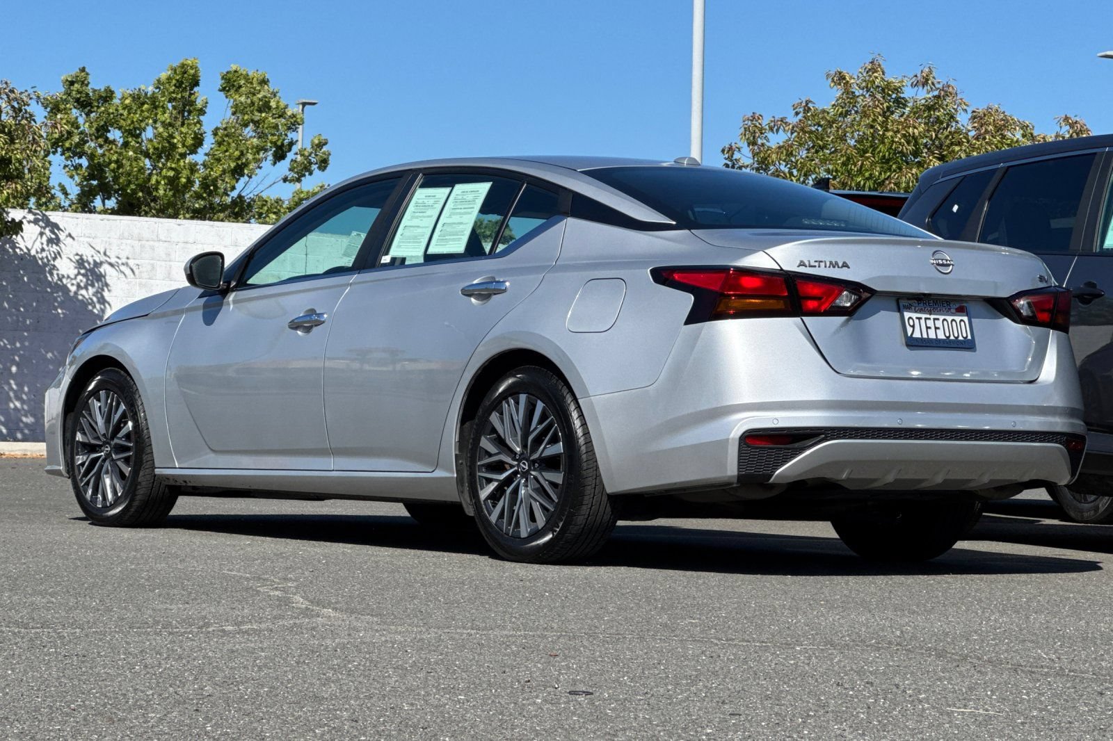 Certified 2023 Nissan Altima 2.5 SV FWD image 6
