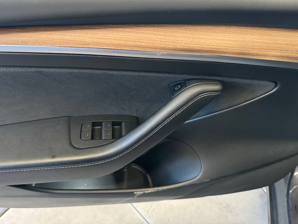 Used 2022 Tesla Model 3 Performance AWD/4WD image 15