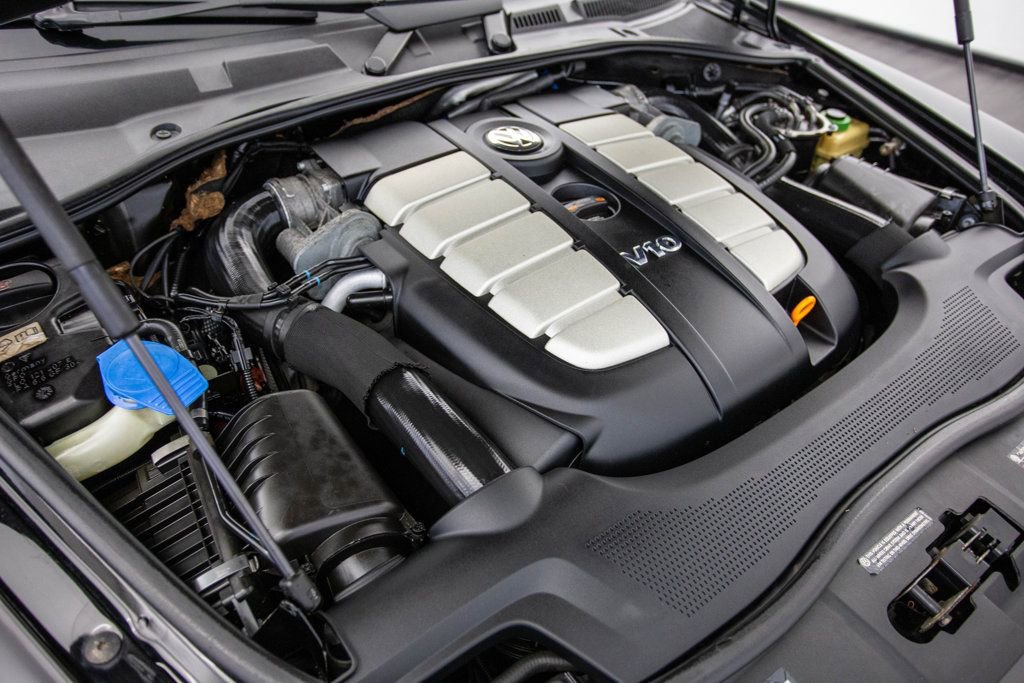 Used 2008 Volkswagen Touareg V10 TDI image 48