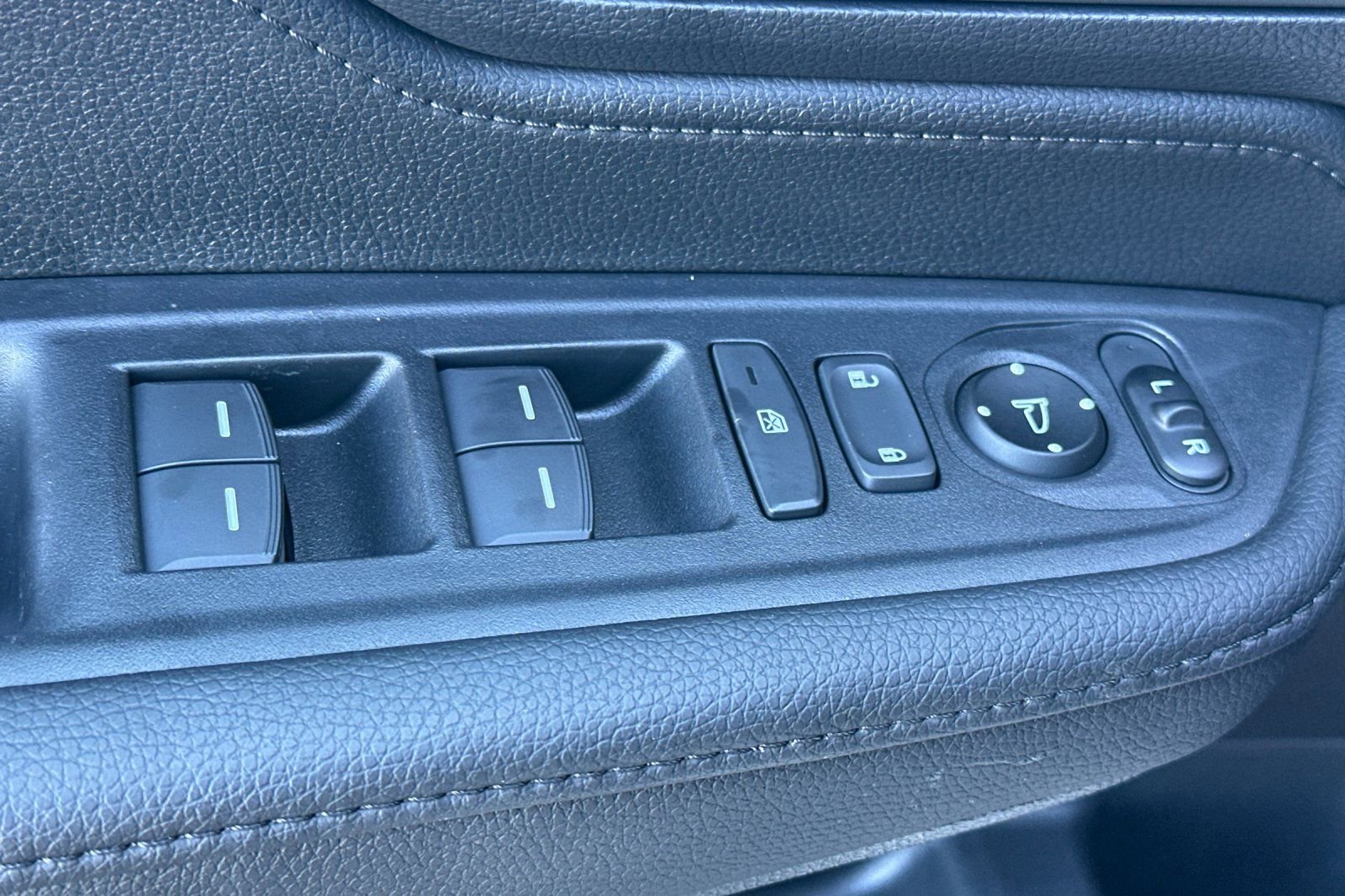 Used 2026 Honda Odyssey Sport-L image 13