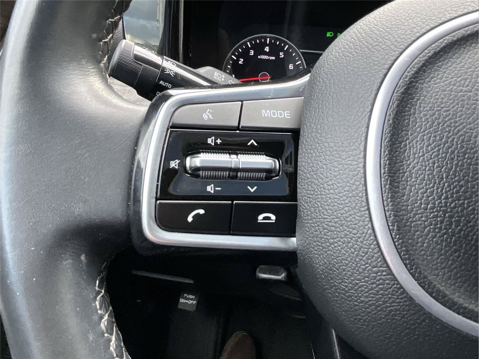 Used 2023 Kia Sorento S w/ Panoramic Sunroof Package AWD/4WD image 26