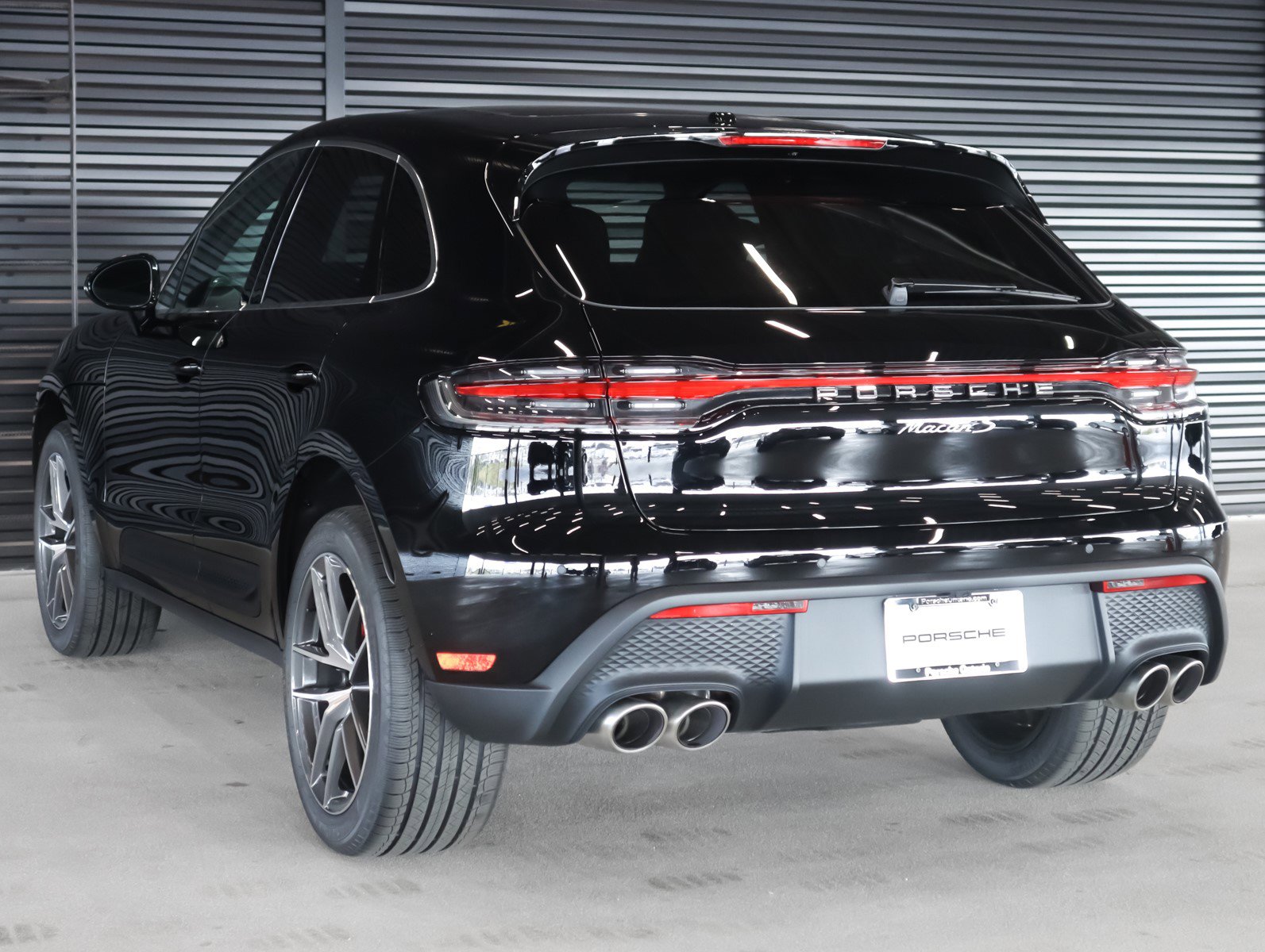 New 2026 Porsche Macan S image 3