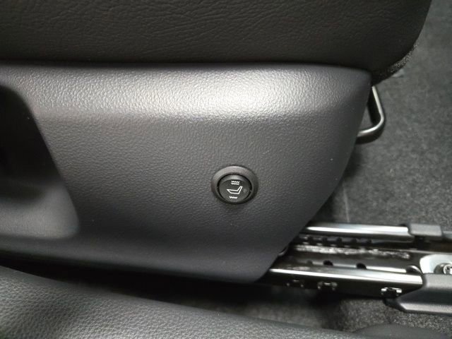 New 2026 Toyota Prius LE image 10